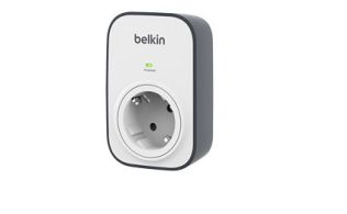 PROTECTOR CONTRA TENSIONES BELKIN SURGECUBE 1 TOMA BLANCO MONTABLE EN PARED